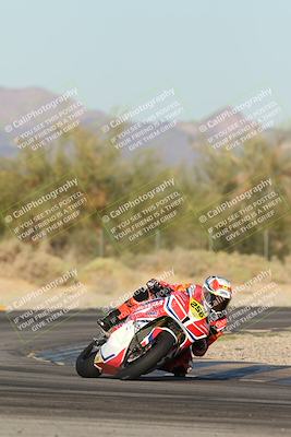 media/Nov-02-2025-CVMA (Sun) [[337aff29ab]]/Race 17-Amateur Supersport Middleweight/